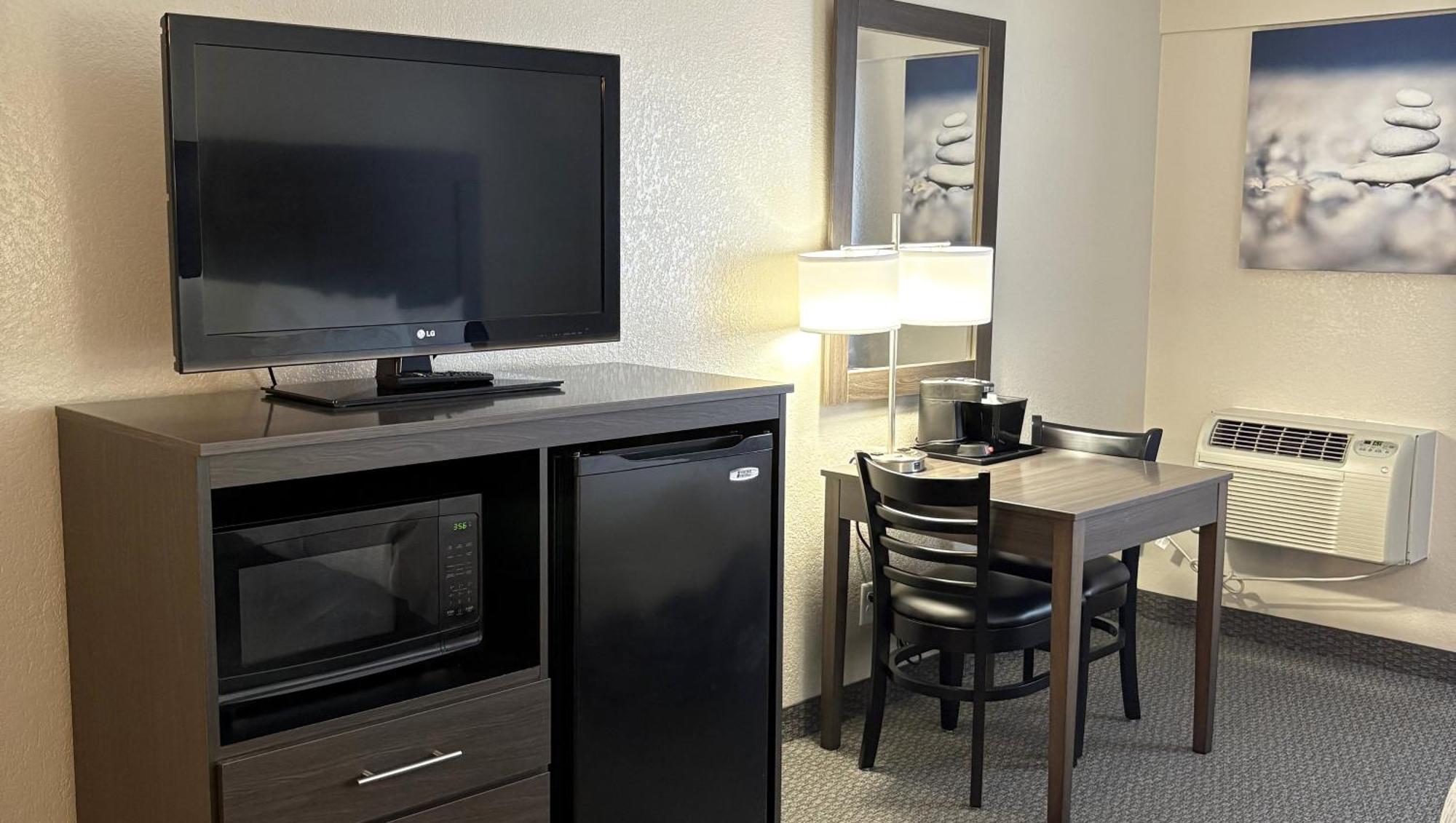 Magnuson Grand Pioneer Inn And Suites Escanaba Kültér fotó