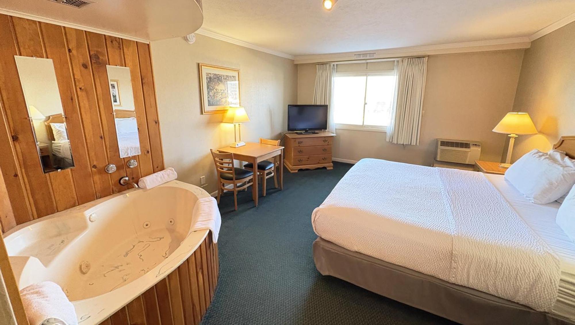 Magnuson Grand Pioneer Inn And Suites Escanaba Kültér fotó